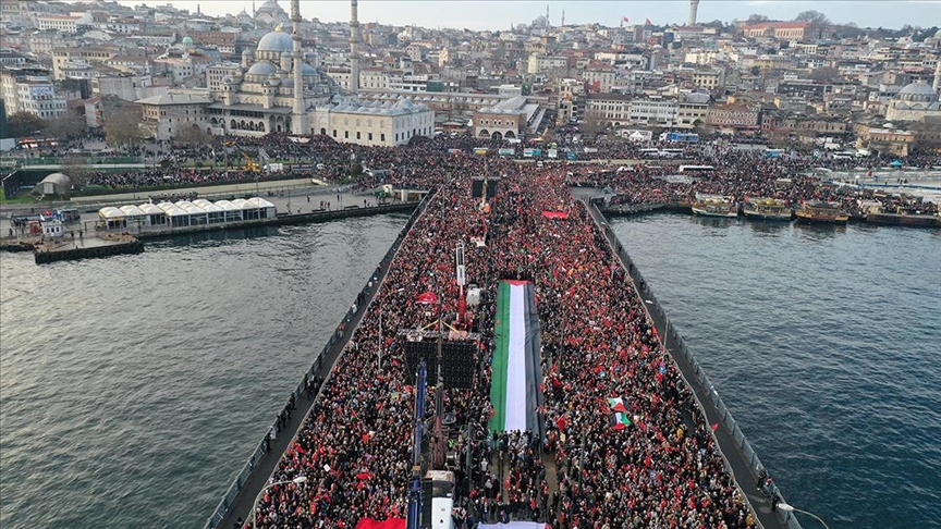 TÜGVA öncülüğünde, Milli İrade Platformu tarafından 308 STK’nin katılımıyla düzenlenen