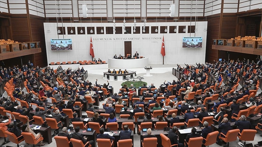 Asgari ücret desteğinin 700 lira olarak uygulanması ve kısa çalışma