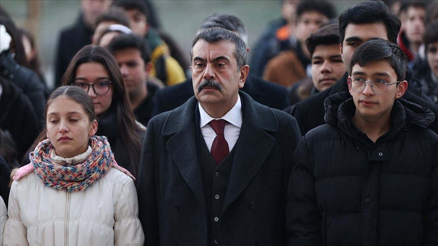 Milli Eğitim Bakanı Yusuf Tekin, “Bu ülke 7’den 70’e bütün