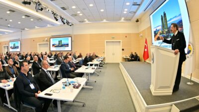 Meclis üyeleri bilgilendirme seminerinde konuşan TOBB Başkanı M.Rifat Hisarcıklıoğlu, “Biliyoruz