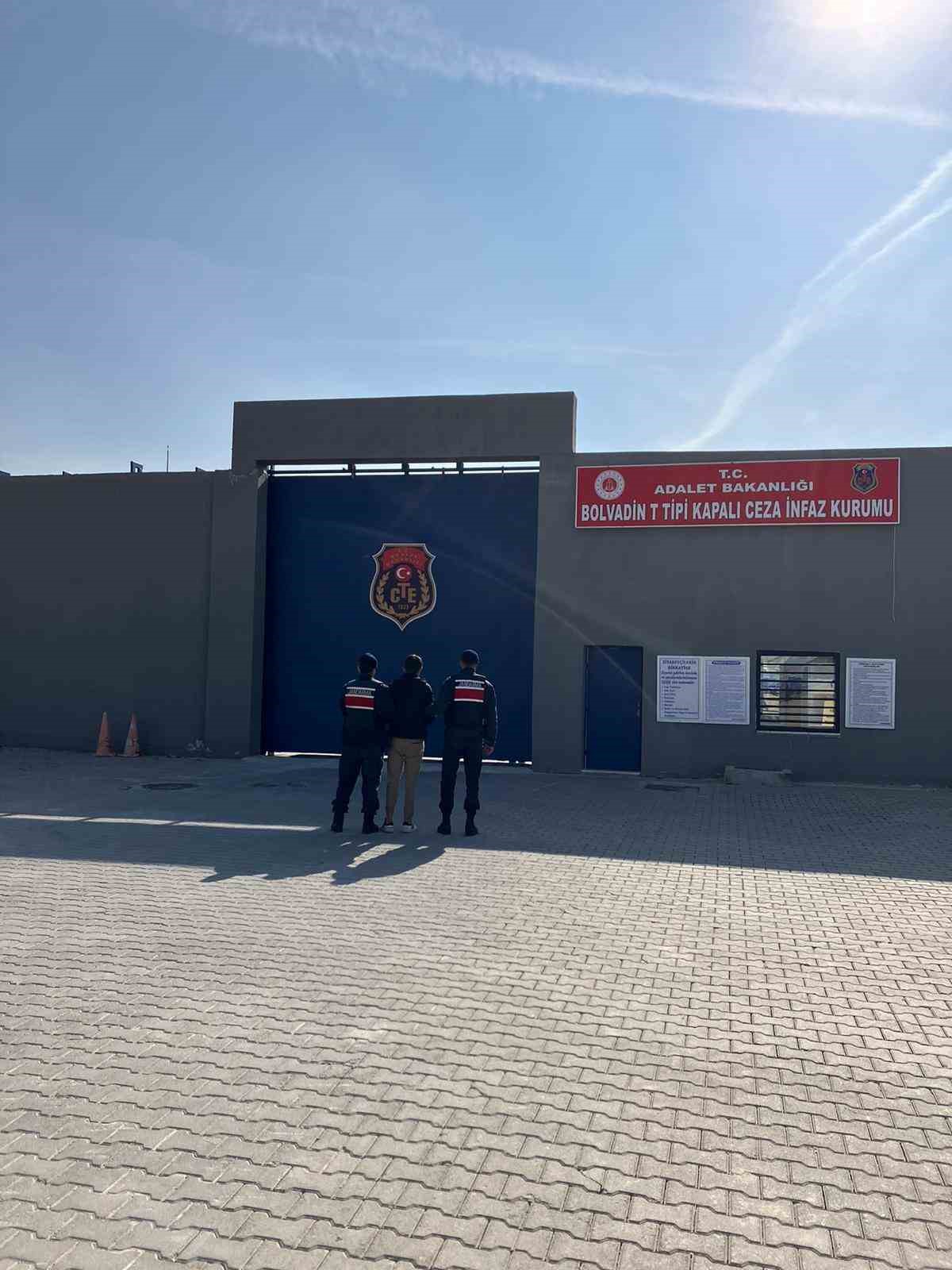 AFYONKARAHİSAR’DA İKİ AYRI SUÇTAN 7 YIL 9 AY 10 GÜN