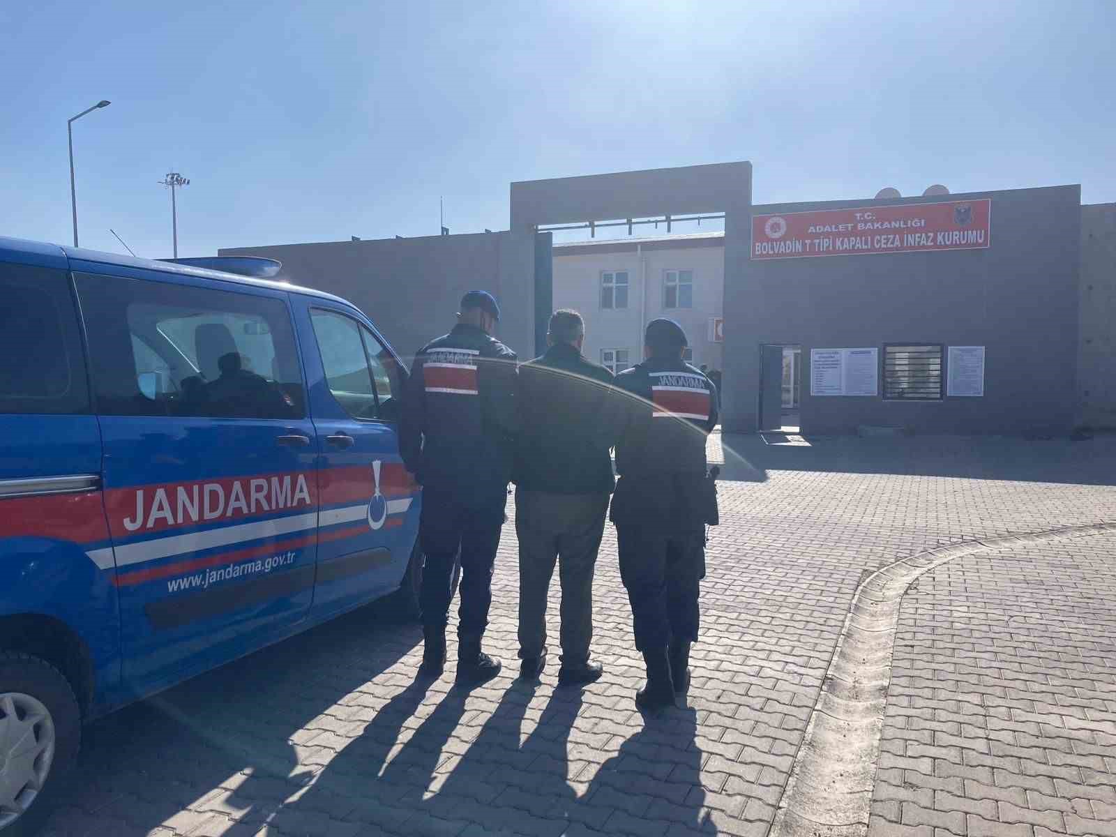 AFYONKARAHİSAR’IN EMİRDAĞ İLÇESİNDE 2 YIL 6 AY HAPİS CEZASI İLE