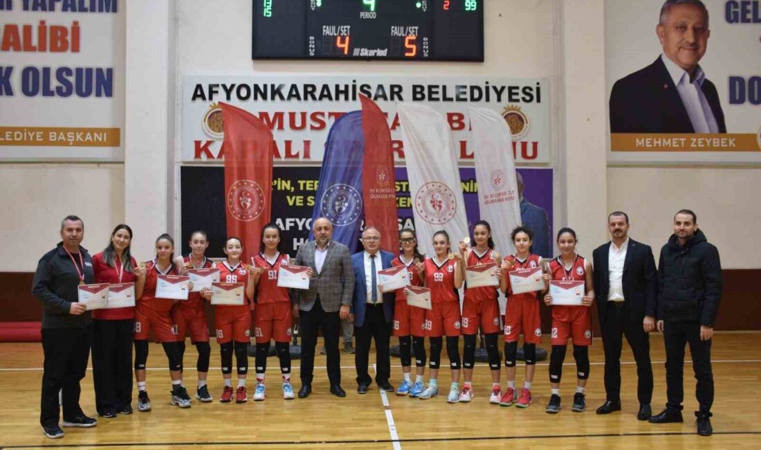 OKUL SPORLARI FAALİYET PROGRAMINDA YER ALAN BASKETBOL YILDIZ KIZLAR VE
