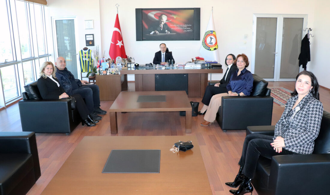 Afyonkarahisar İş Kadınları Derneği Yönetimi, ATSO Yönetim Kurulu Başkanı Hüsnü
