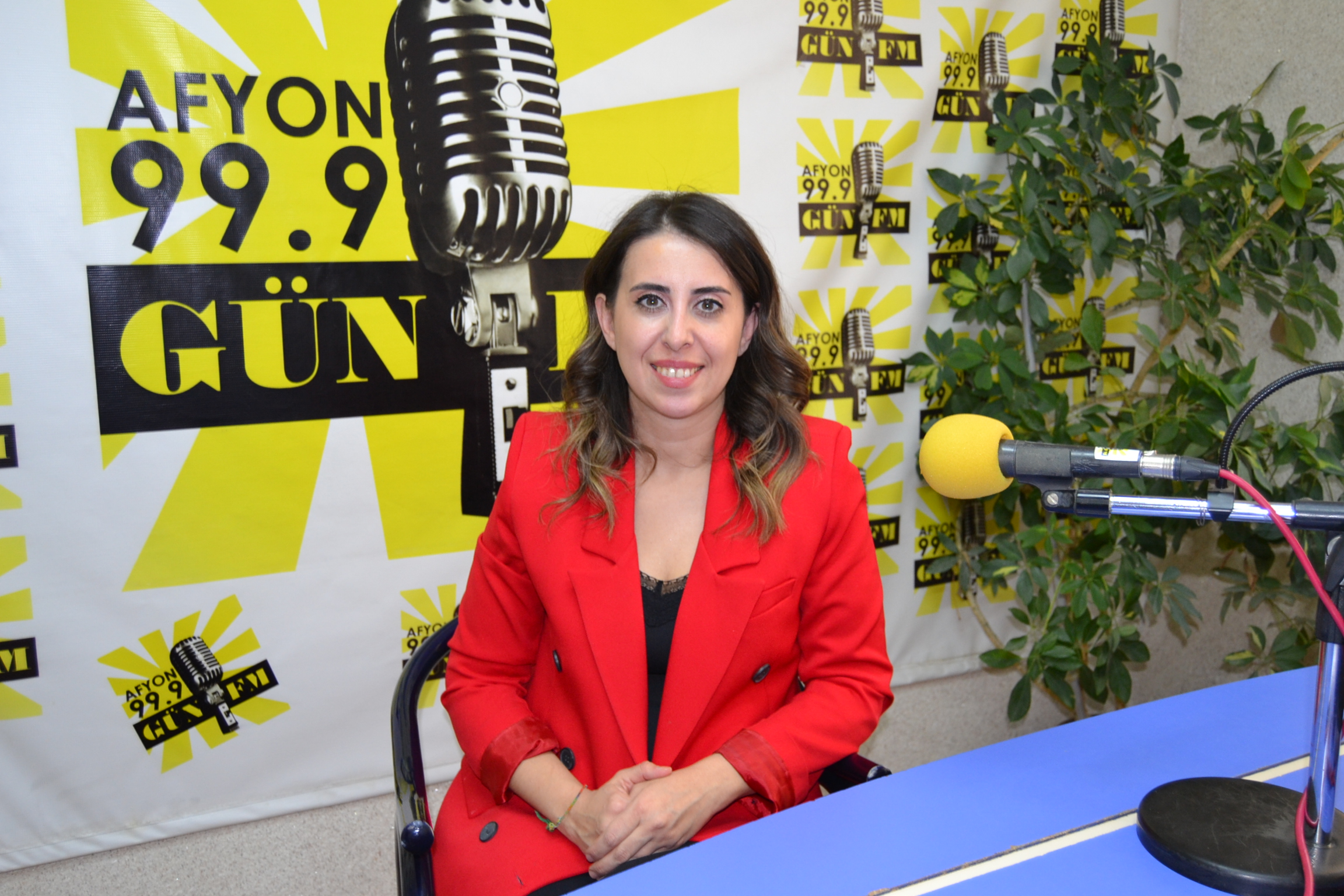 Gün FM’e konuk olan AFSÜ Tıp Fakültesi Enfeksiyon Hastalıkları Ana