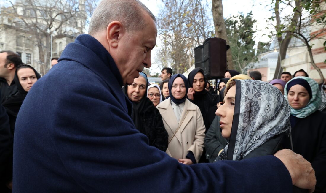 Cumhurbaşkanı Recep Tayyip Erdoğan, 79 yaşında hayatını kaybeden yazar Alev Alatlı’nın Eyüpsultan’da