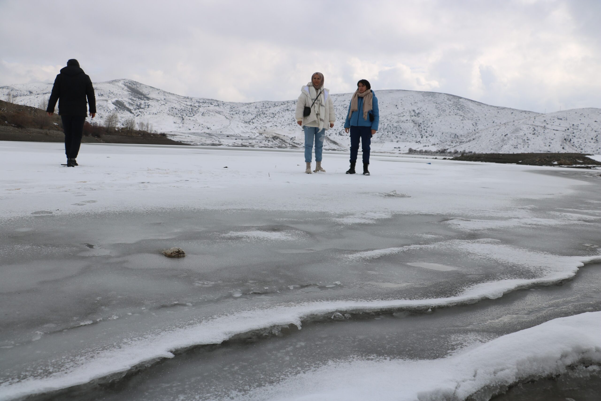 Meteoroloji Genel Müdürlüğünden alınan tahminlere göre, yurdun kuzey, iç ve
