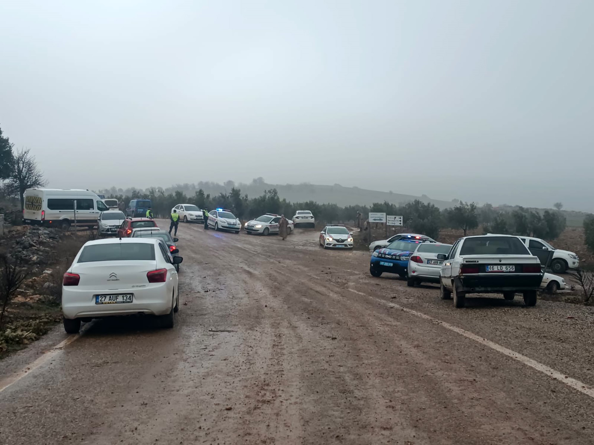 Hatay’dan havalandıktan sonra Gaziantep’in Nurdağı ilçesi kırsalında kaza kırıma uğrayan polis