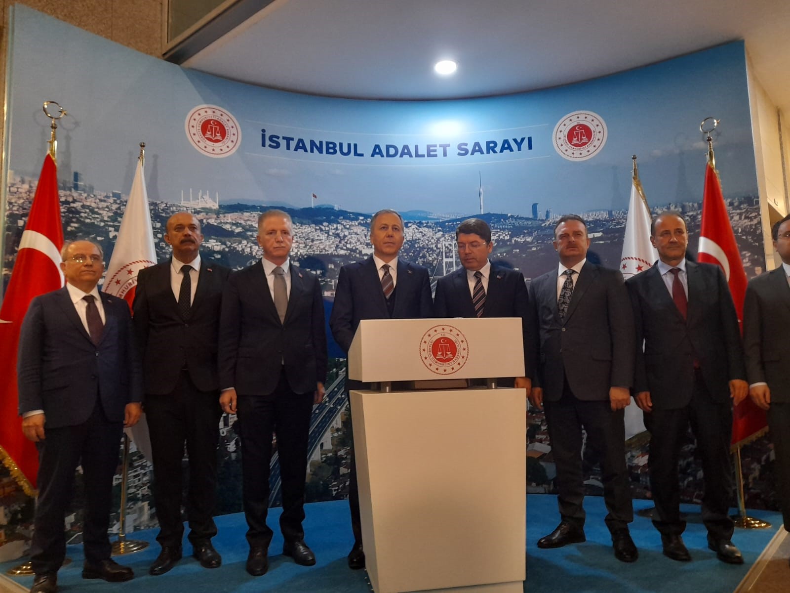 İçişleri Bakanı Ali Yerlikaya, İstanbul Adalet Sarayı’ndaki polis noktasına yapılan terör saldırısıyla