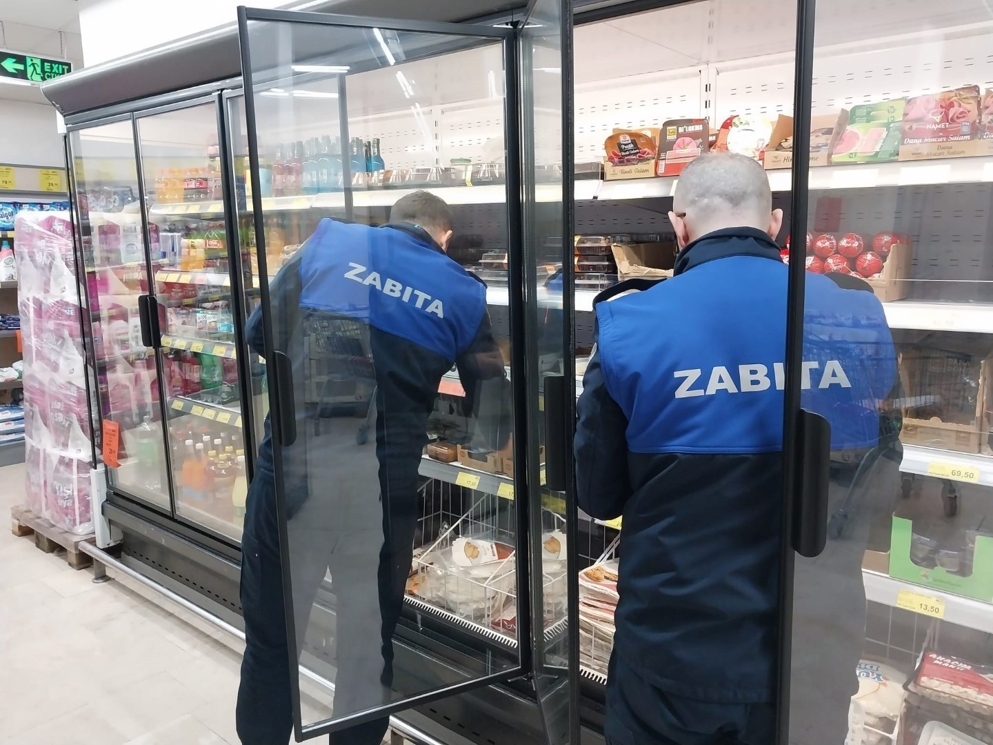 Kocaeli Büyükşehir Belediyesi’nin encümen toplantısında, son kullanma tarihi geçen ürün