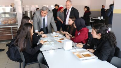 Afyonkarahisar İl Milli Eğitim Müdürü Miraç Sünnetci, okul ziyaretleri çerçevesinde