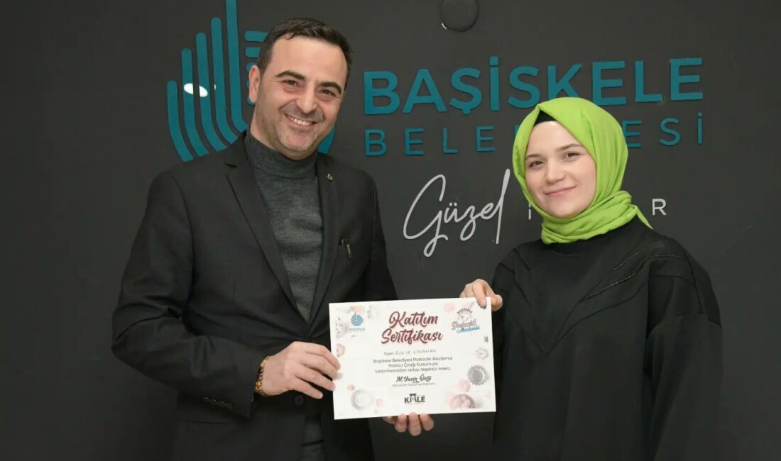 Geleceğin pasta şefleri sertifikalarını aldı Baş iskele Belediyesi’nin hizmette açtığı Pastacılık Akademisi’nde eğitimlerini başarıyla tamamlayan