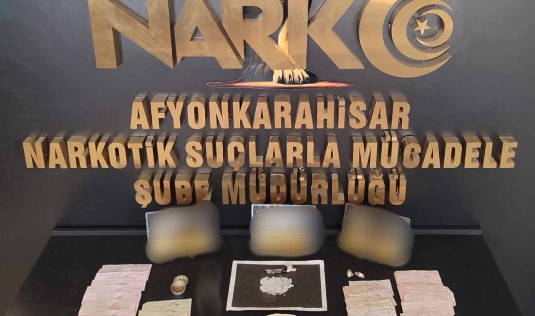 Uyuşturucuya geçit yok! Afyonkarahisar Emniyet Müdürlüğüne bağlı Narkotik Suçlarla Mücadele Şube Müdürlüğü ekipleri,