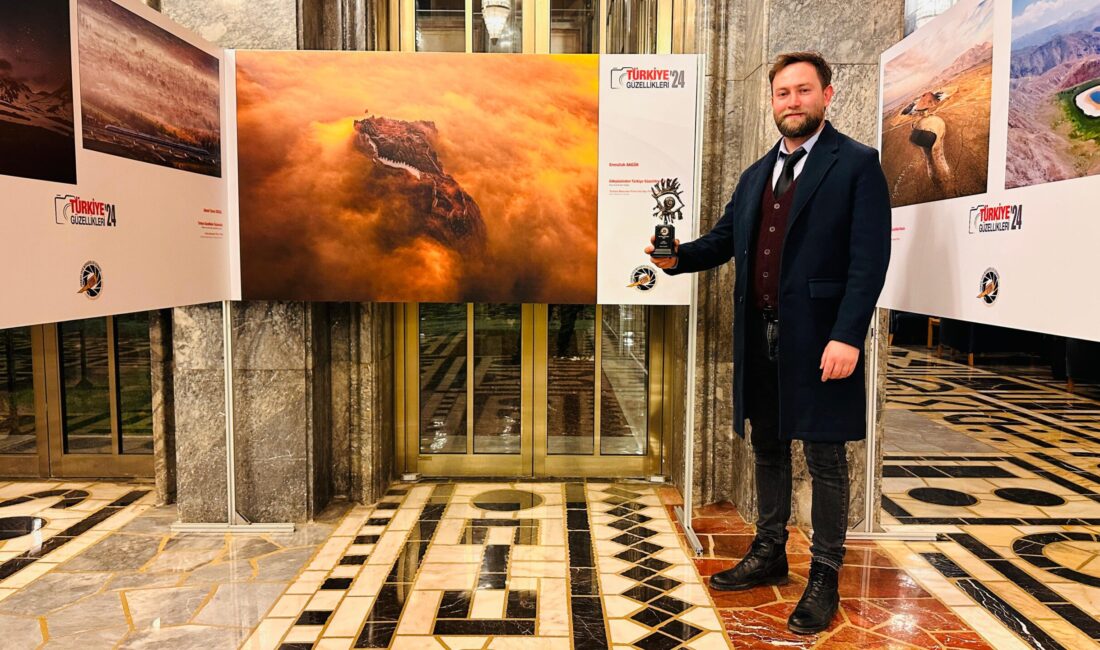 Afyonkarahisarlı fotoğrafçı ve fotoğraf eğitmeni Emrullah Akgün’ün, Karahisar Kalesi temalı