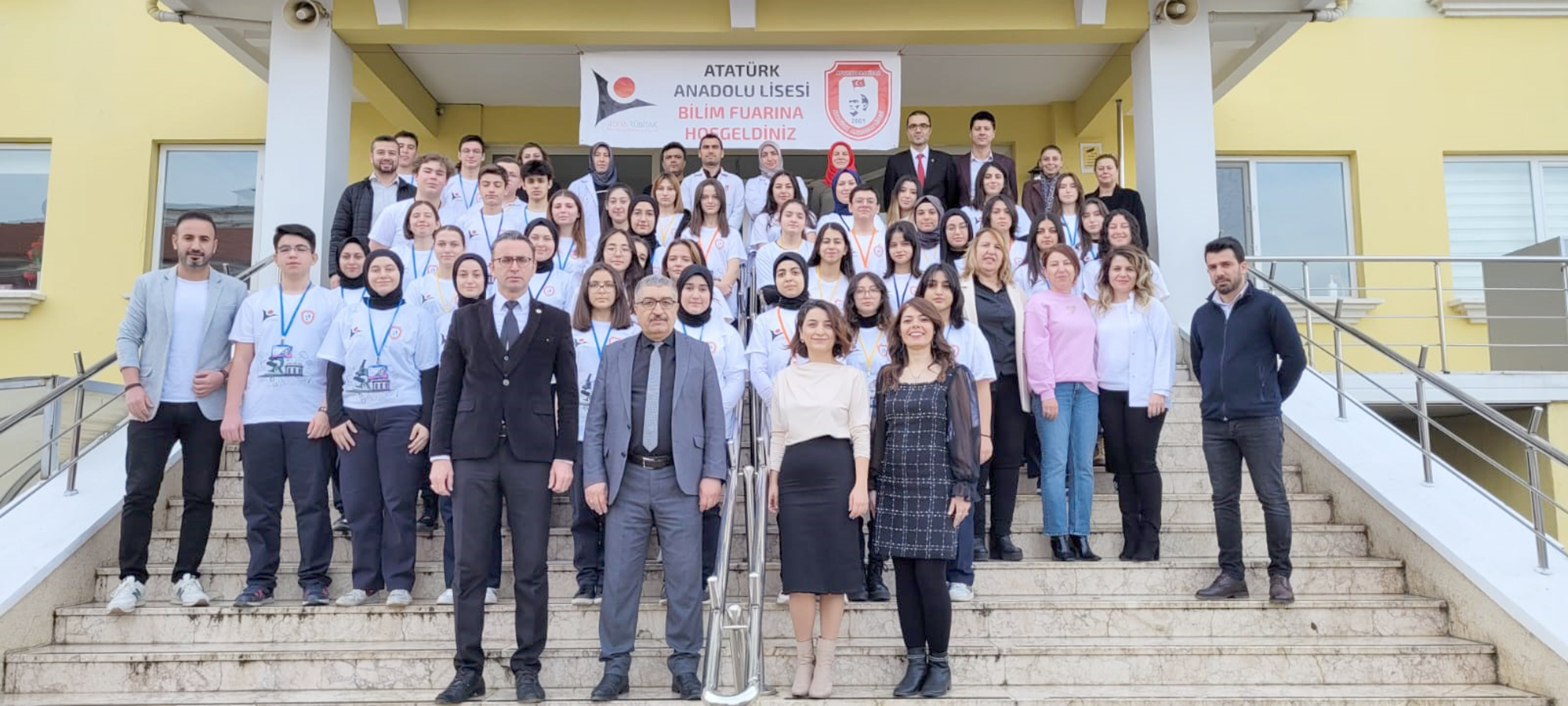 Başarılarıyla adından sıkça söz ettiren Atatürk Anadolu Lisesi TÜBİTAK 2204-A