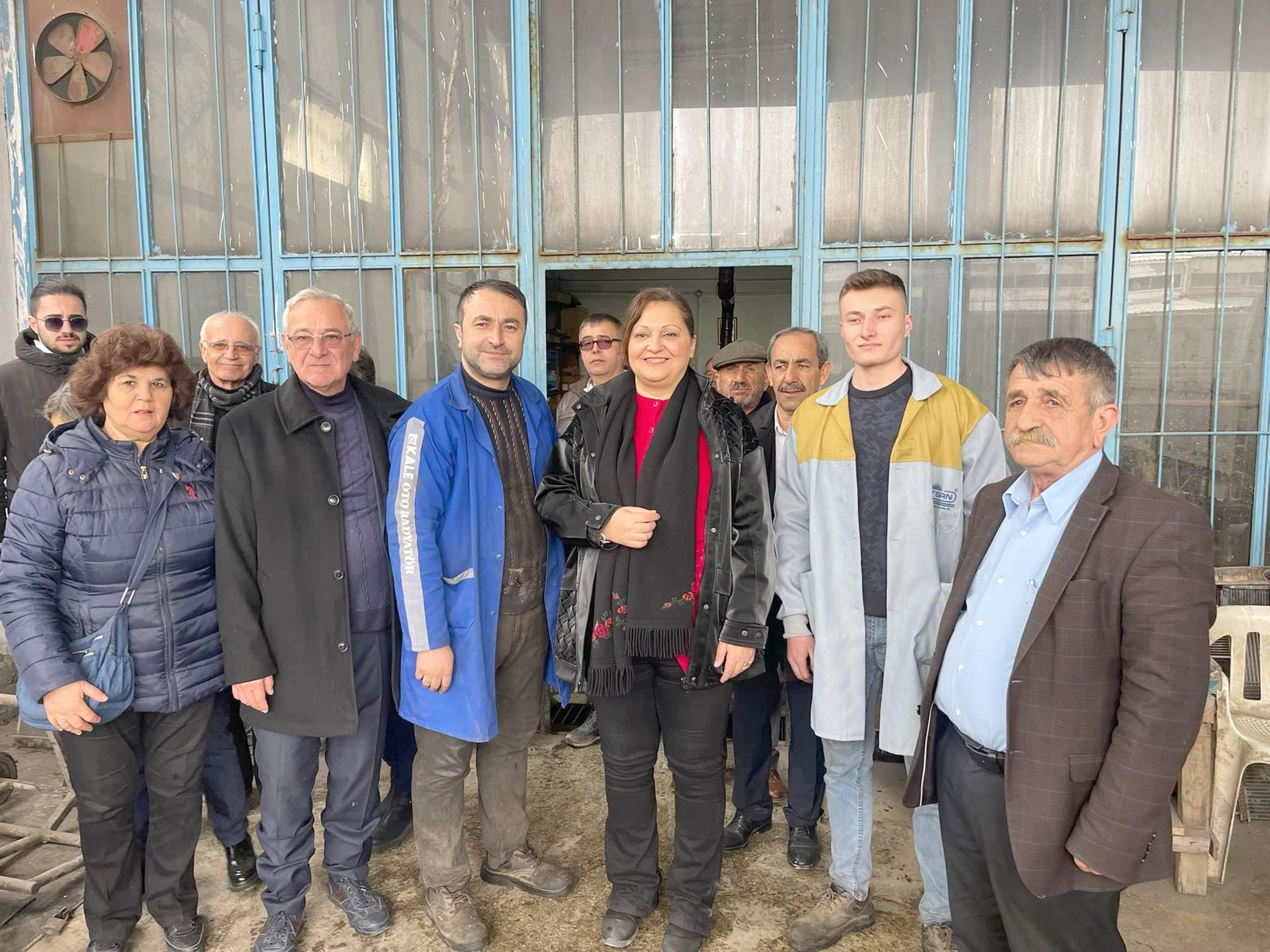 CHP Afyonkarahisar Belediye Başkan Adayı Av. Burcu Köksal, sanayi sitesi