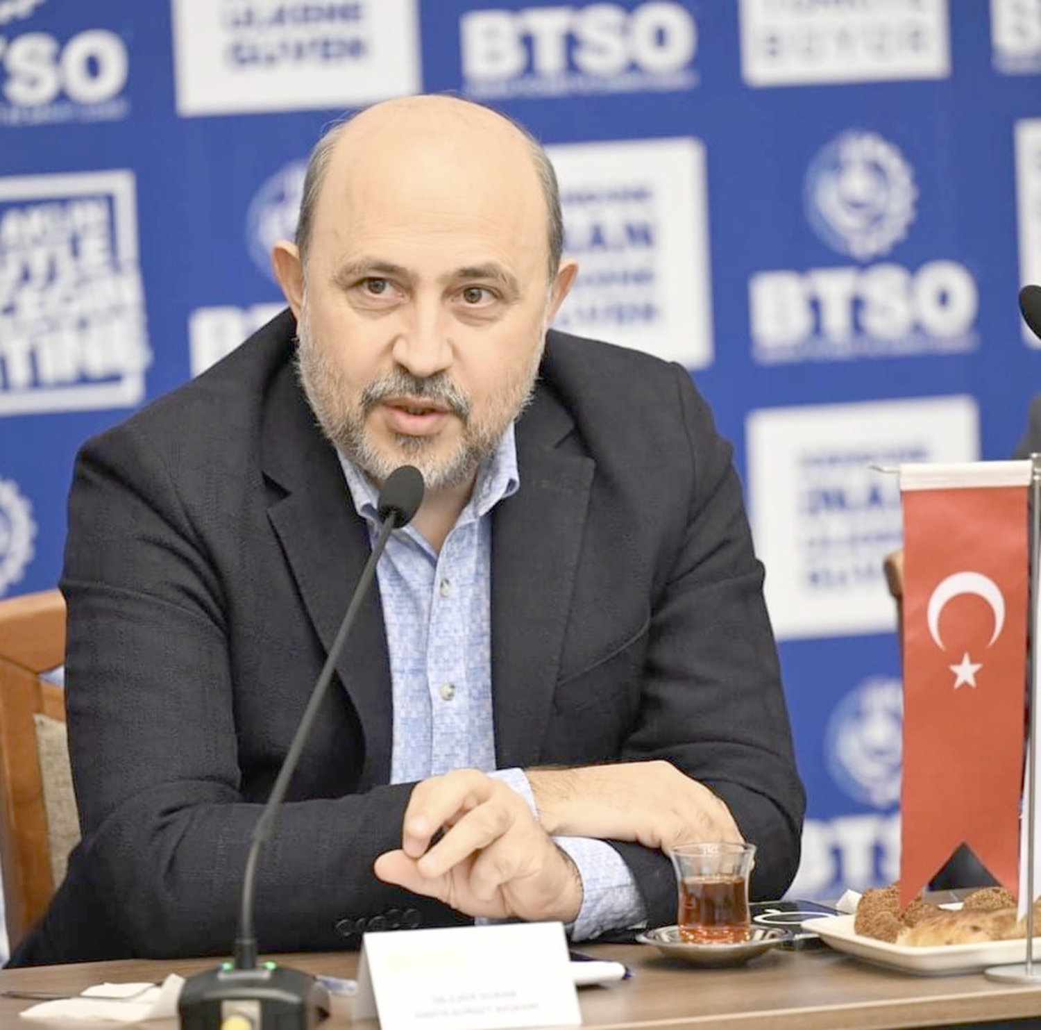 Bursa’nın ihracatta ivme kaybettiğine işaret eden Bursa AFSİAD Yönetim Kurulu