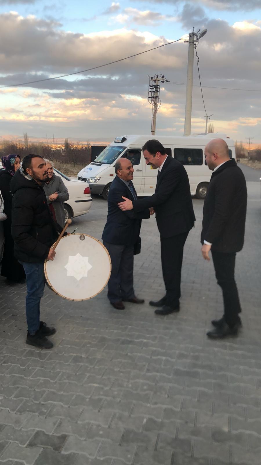 MHP Afyonkarahisar Belediye Başkan Adayı Sezer Küçükkurt, “Türkiye Yüzyılı” programları