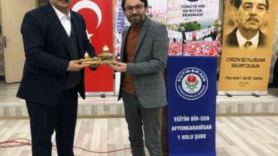 Eğitim Bir Sen Çobanlar İlçe Başkanlığı tarafından düzenlenen programda konuşan