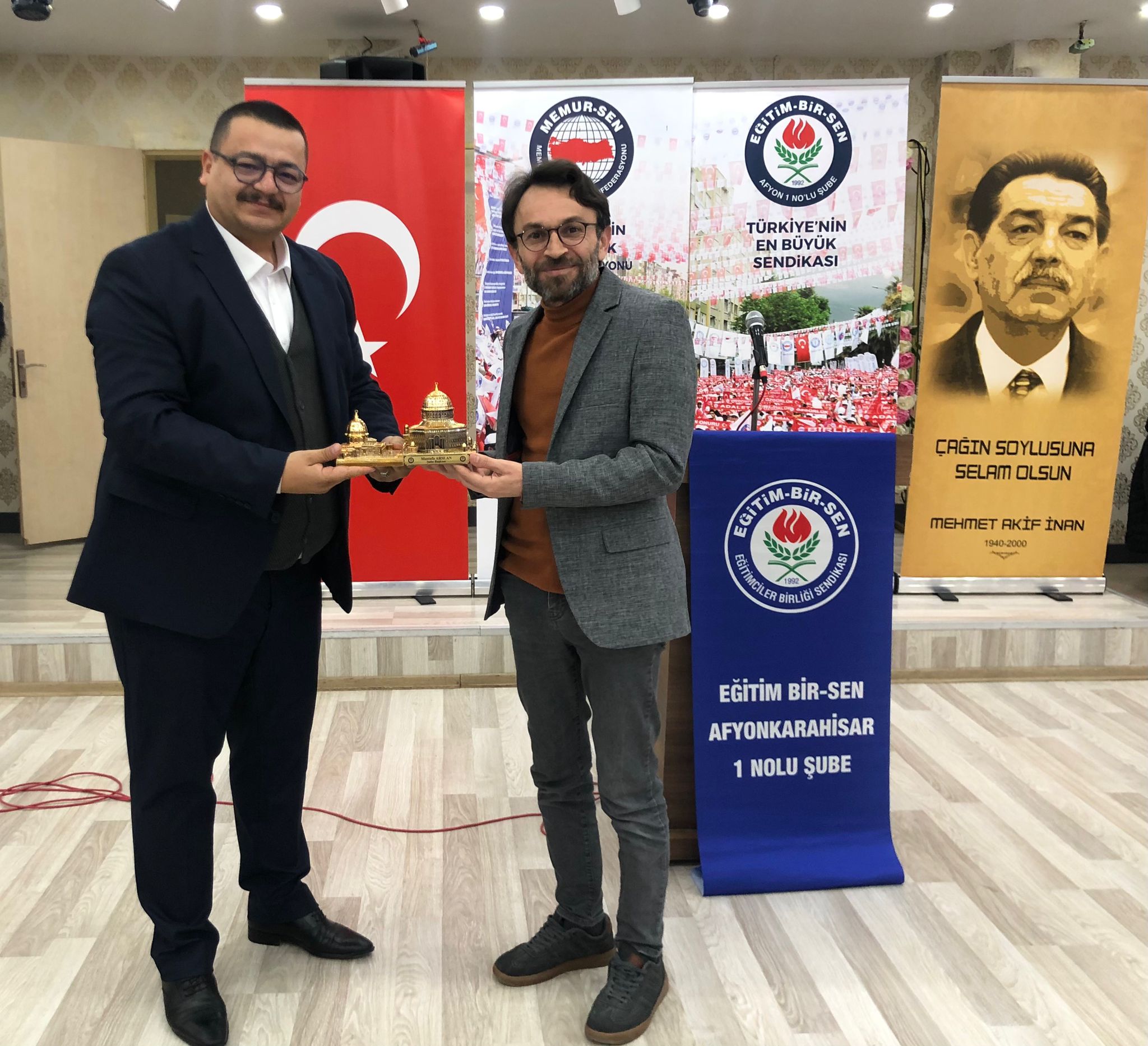 Eğitim Bir Sen Çobanlar İlçe Başkanlığı tarafından düzenlenen programda konuşan