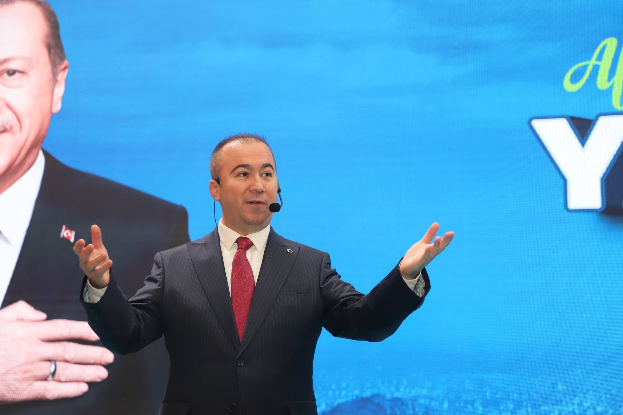AK Parti Afyonkarahisar Belediye Başkan Adayı Hüseyin Ceylan Uluçay yaklaşan