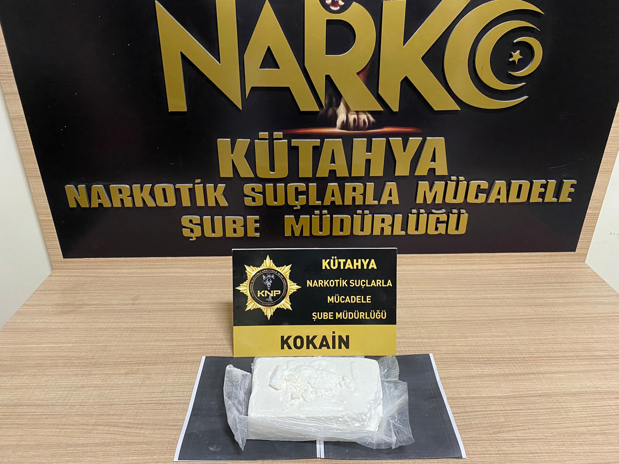 Kütahya Emniyet Müdürlüğüne bağlı Narkotik Suçlarla Mücadele Şube Müdürlüğü ekipleri