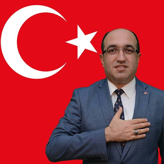 2 dönem AK Parti’den Sandıklı Belediye Başkanlığı yapan Mustafa Çöl