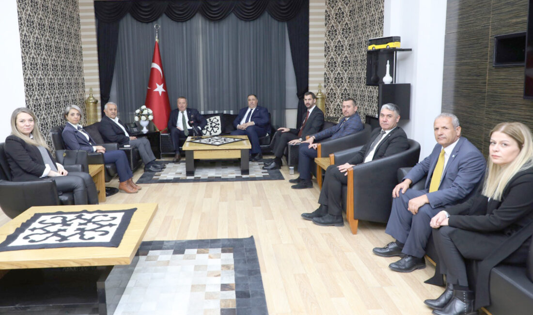 Yerel seçim çalışmaları kapsamında Afyonkarahisar’da ziyaretlerde bulunan İYİ Parti Afyonkarahisar