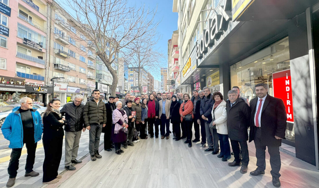 Afyonkarahisar’da esnaflarla ve vatandaşlarla bir araya gelen CHP Afyonkarahisar Belediye