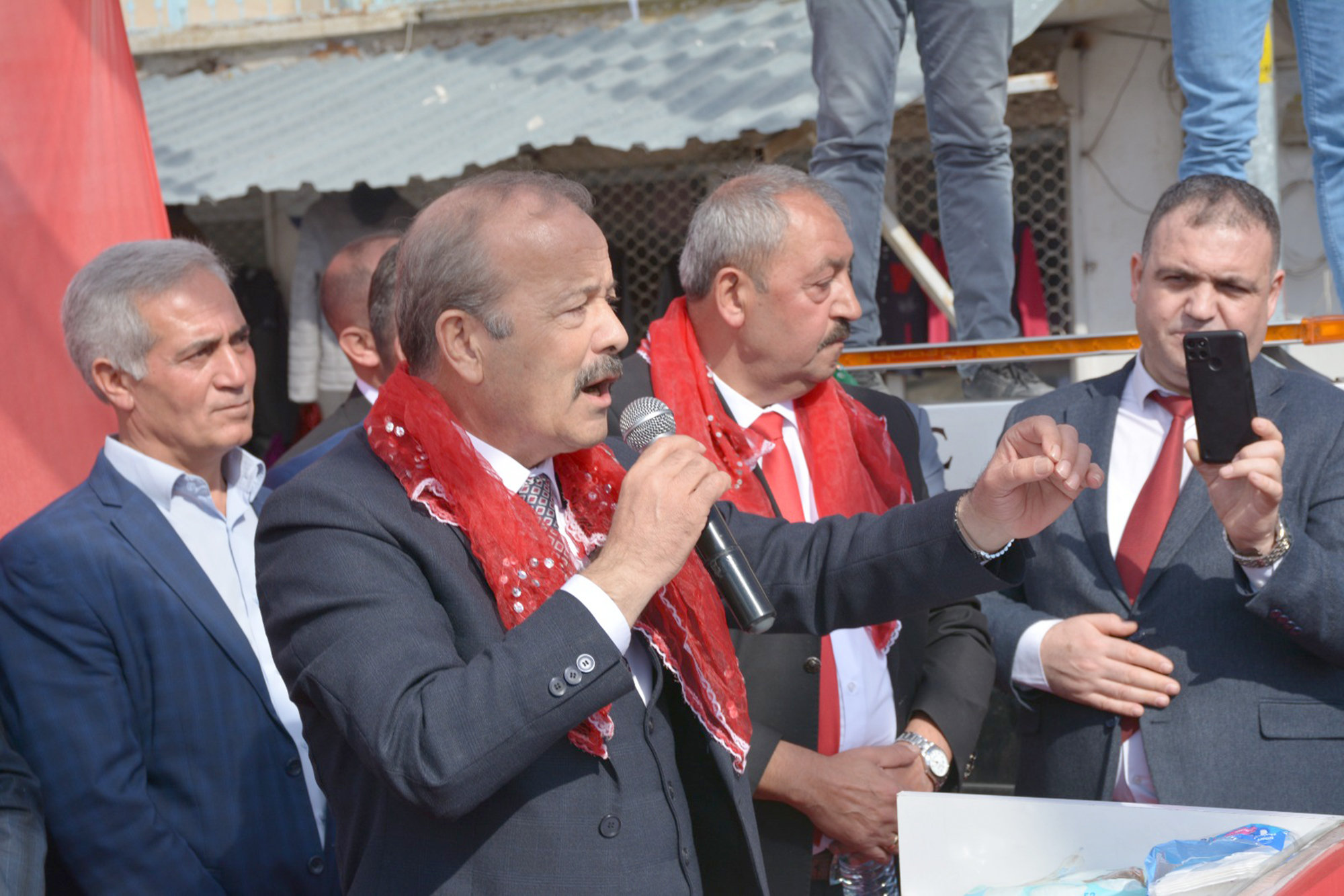 Afyonkarahisar’ın ilçelerinde ve beldelerinde Seçim Koordinasyon Merkezlerinin açılışını yapan MHP