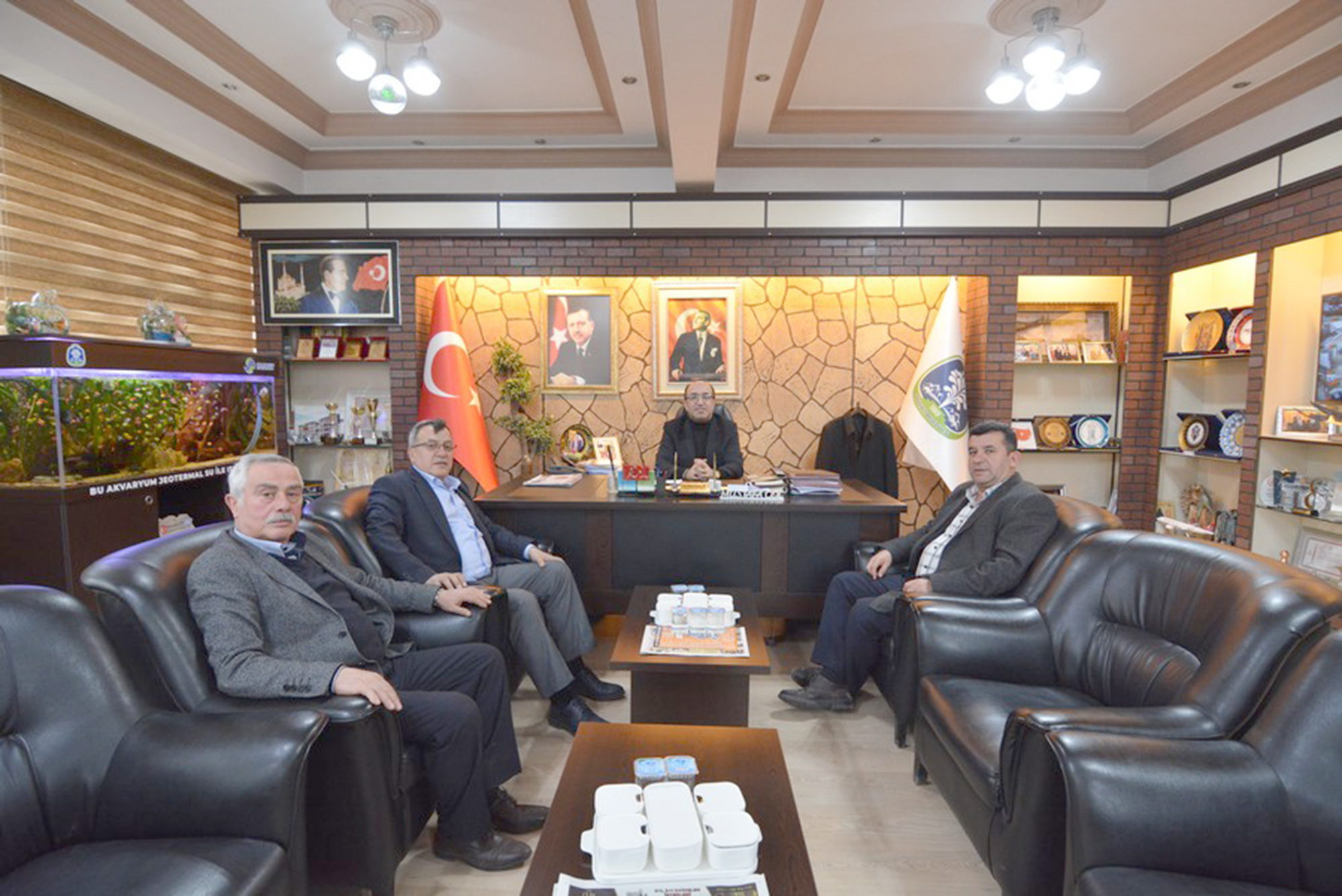 MHP Sandıklı İlçe Başkanı İbrahim Özer, Sandıklı Belediye Başkanı Mustafa