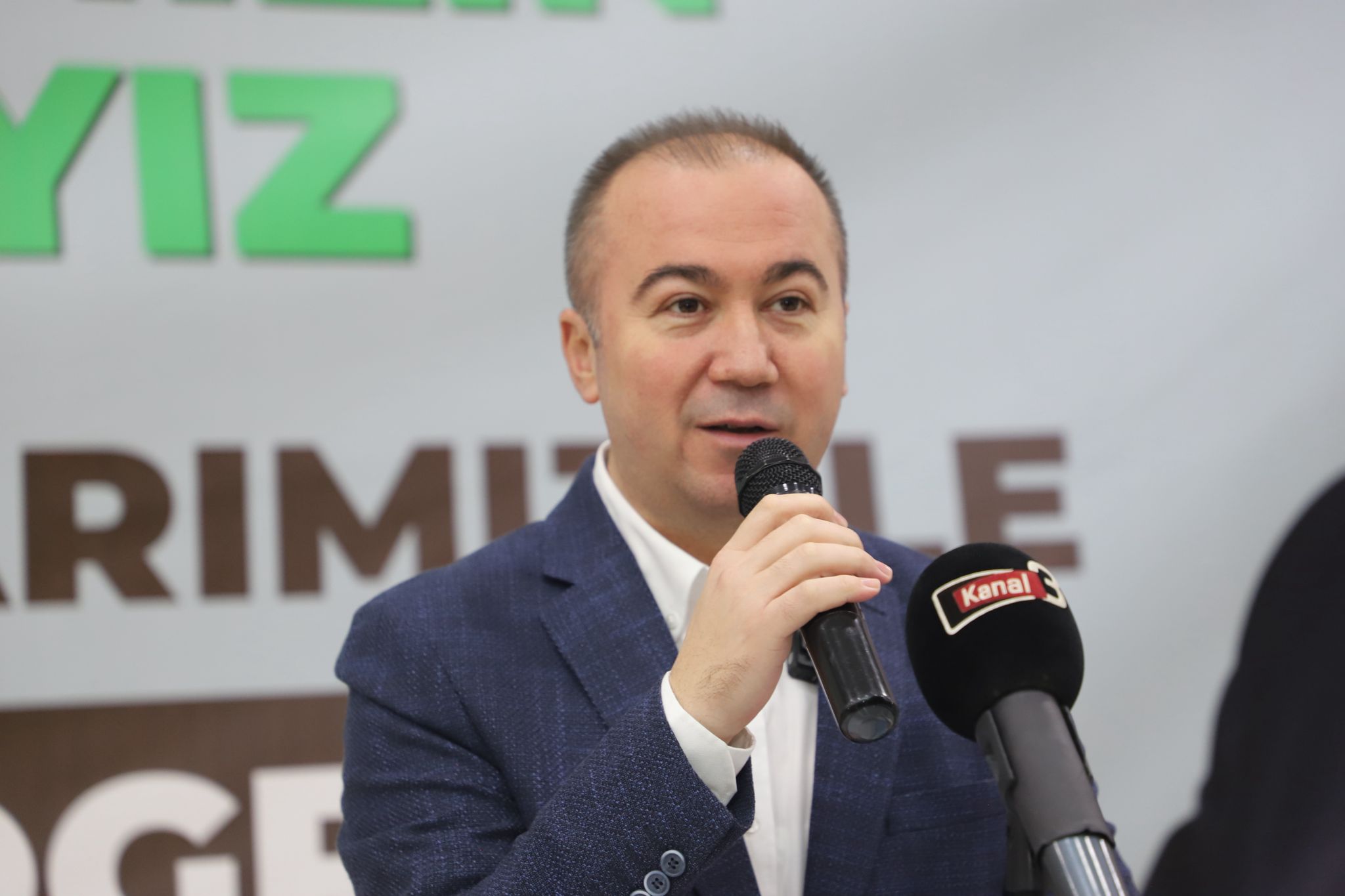   AK Parti Afyonkarahisar Belediye Başkan Adayı Hüseyin Ceylan Uluçay