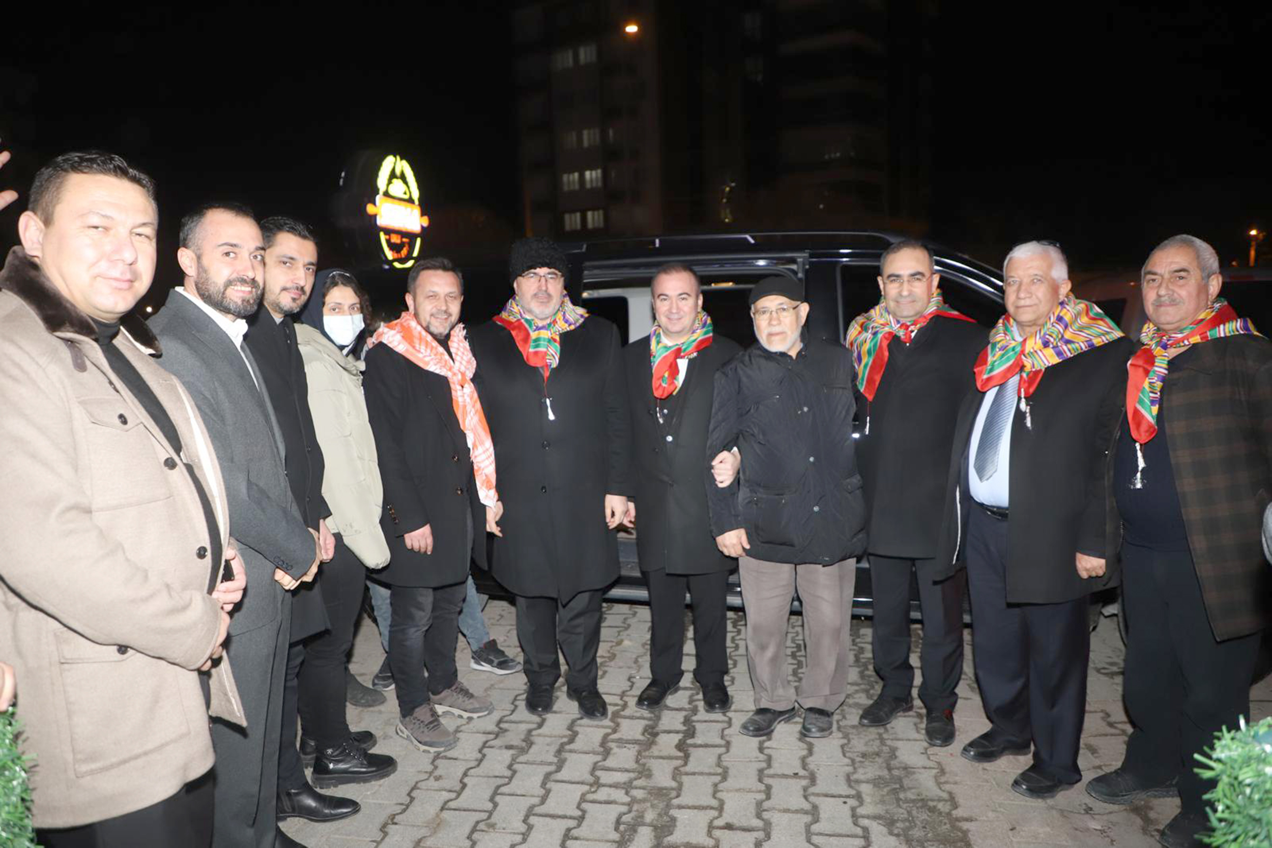 Yenice Mahallesi sakinleriyle bir araya gelen AK Parti Afyonkarahisar Belediye