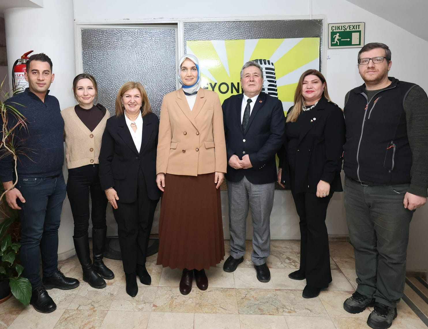 Gün FM’de İsmail Akar’a konuk olan Vali Kübra Güran Yiğitbaşı,