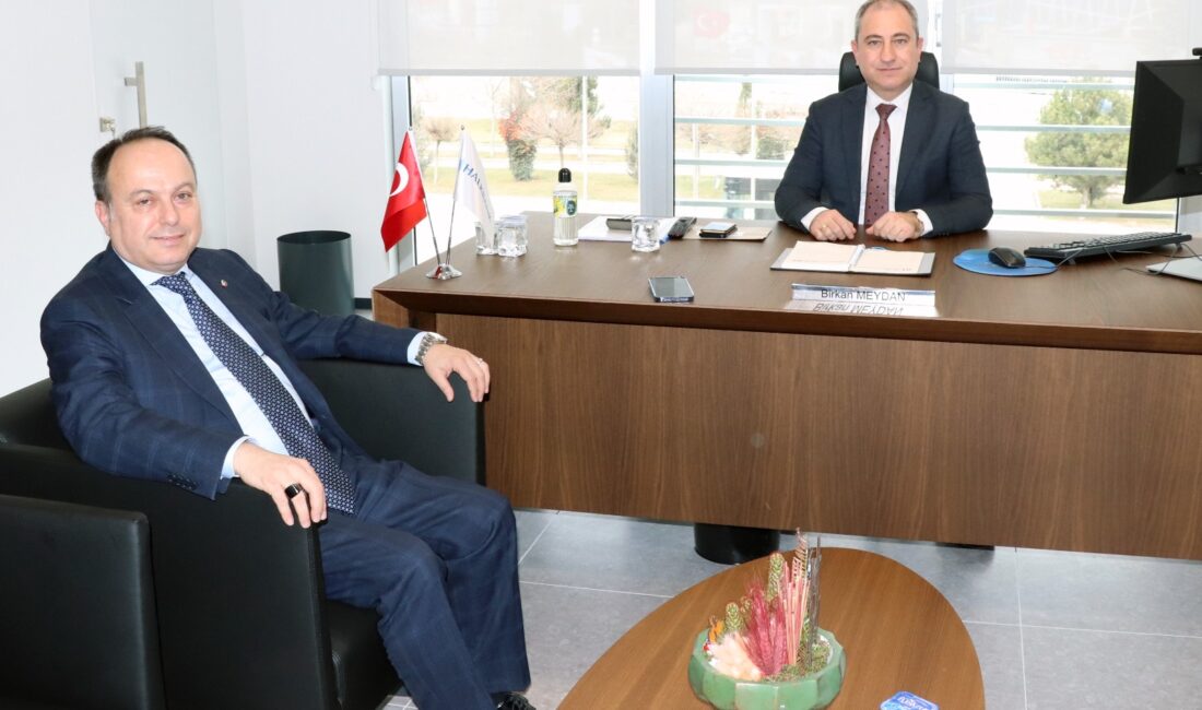 Serteser’den Halkbank’a ziyaret Afyonkarahisar Ticaret ve Sanayi Odası Yönetim Kurulu Başkanı Hüsnü Serteser,