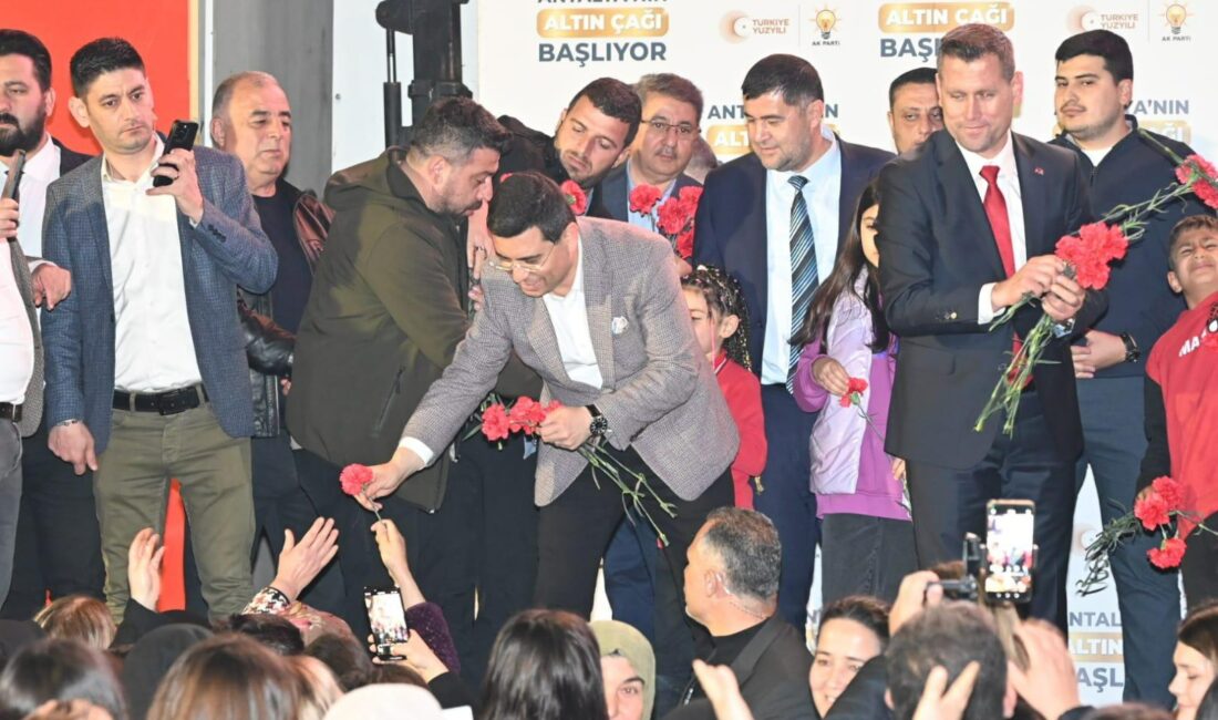   AK Parti Antalya Büyükşehir Belediye Başkan Adayı Hakan Tütüncü,