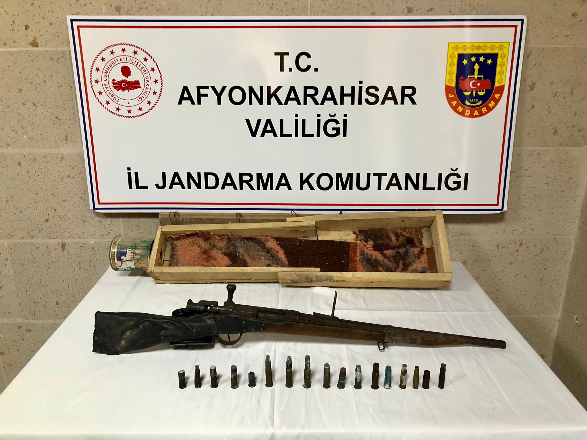 Afyonkarahisar İl Jandarma Komutanlığı Kaçakçılık ve Organize Suçlarla Mücadele Şube