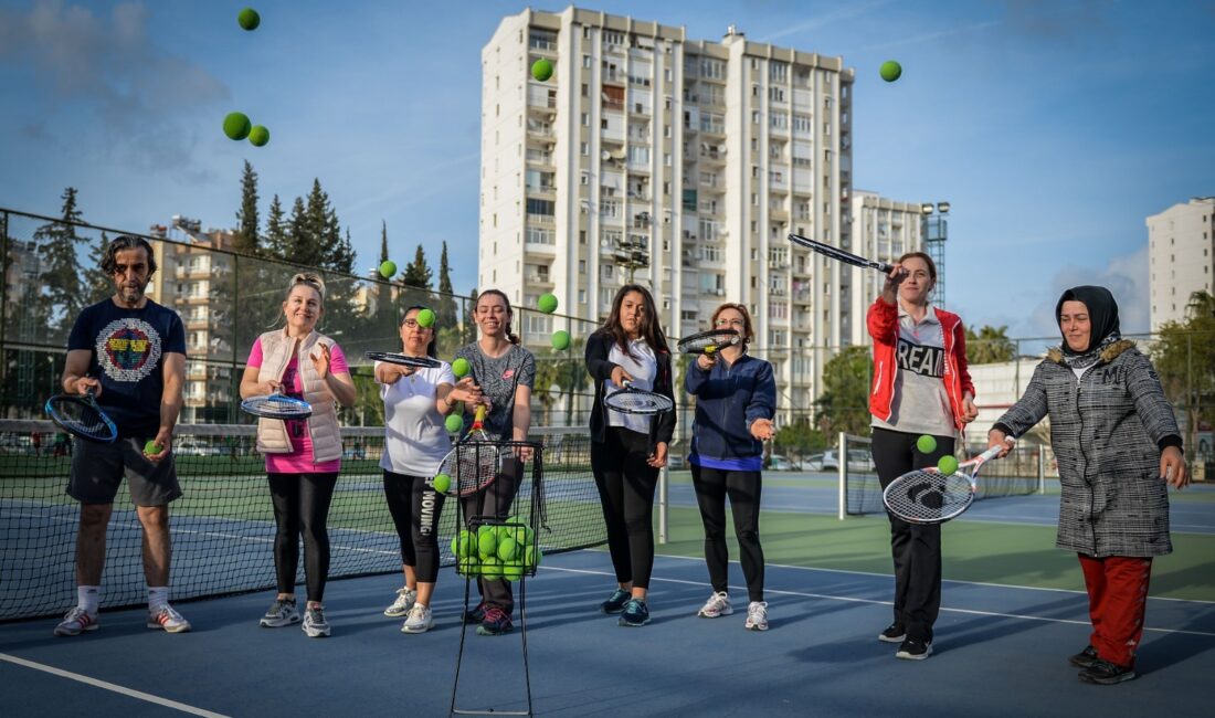 Antalya’da Muratpaşa Belediyesi, 2024 yılı ilkbahar dönemi spor okulları kapsamında,