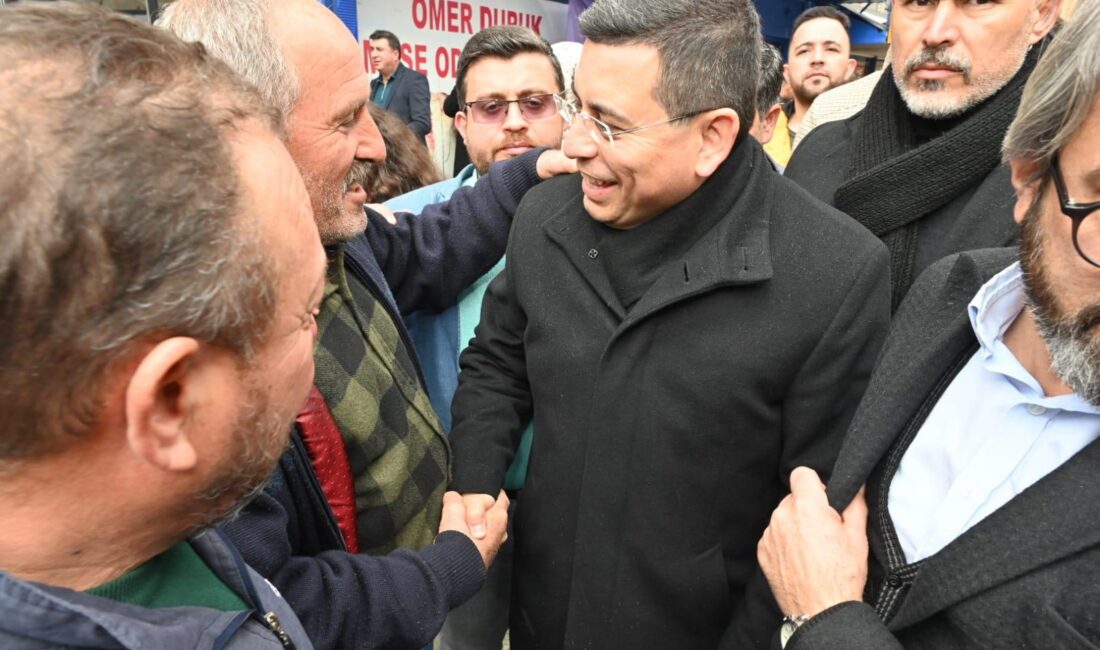   Cumhur İttifakı’nın Antalya Büyükşehir Belediye Başkan adayı Hakan Tütüncü,