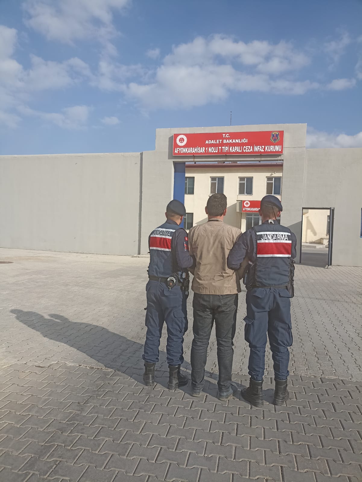 Afyonkarahisar İl Jandarma Komutanlığı Merkez ilçe Sülümenli Jandarma Karakol Komutanlığınca,