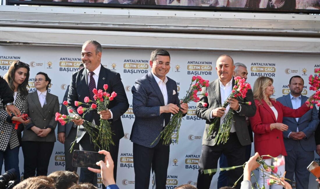 AK Parti’nin Antalya Büyükşehir Belediye Başkan adayı Hakan Tütüncü, Cumhur
