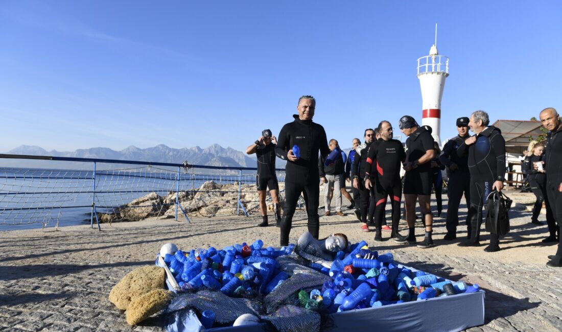 Antalya’da Muratpaşa Belediyesi, Türkiye Çevre Eğitim Vakfı’nca (TÜRÇEV) verilen ‘En
