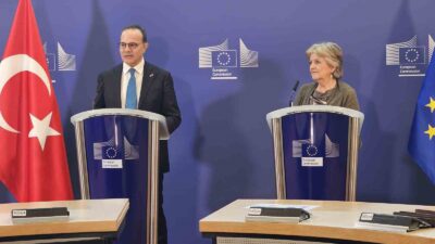 RESMİ YETKİLENDİRME ANLAŞMASI DIŞİŞLERİ BAKAN YARDIMCISI MEHMET KEMAL BOZAY VE