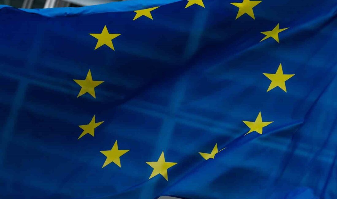 AB’DEN TÜRKİYE VE İLGİLİ ÜLKELERE SIĞINMACILAR İÇİN 7,6 MİLYAR EUROLUK