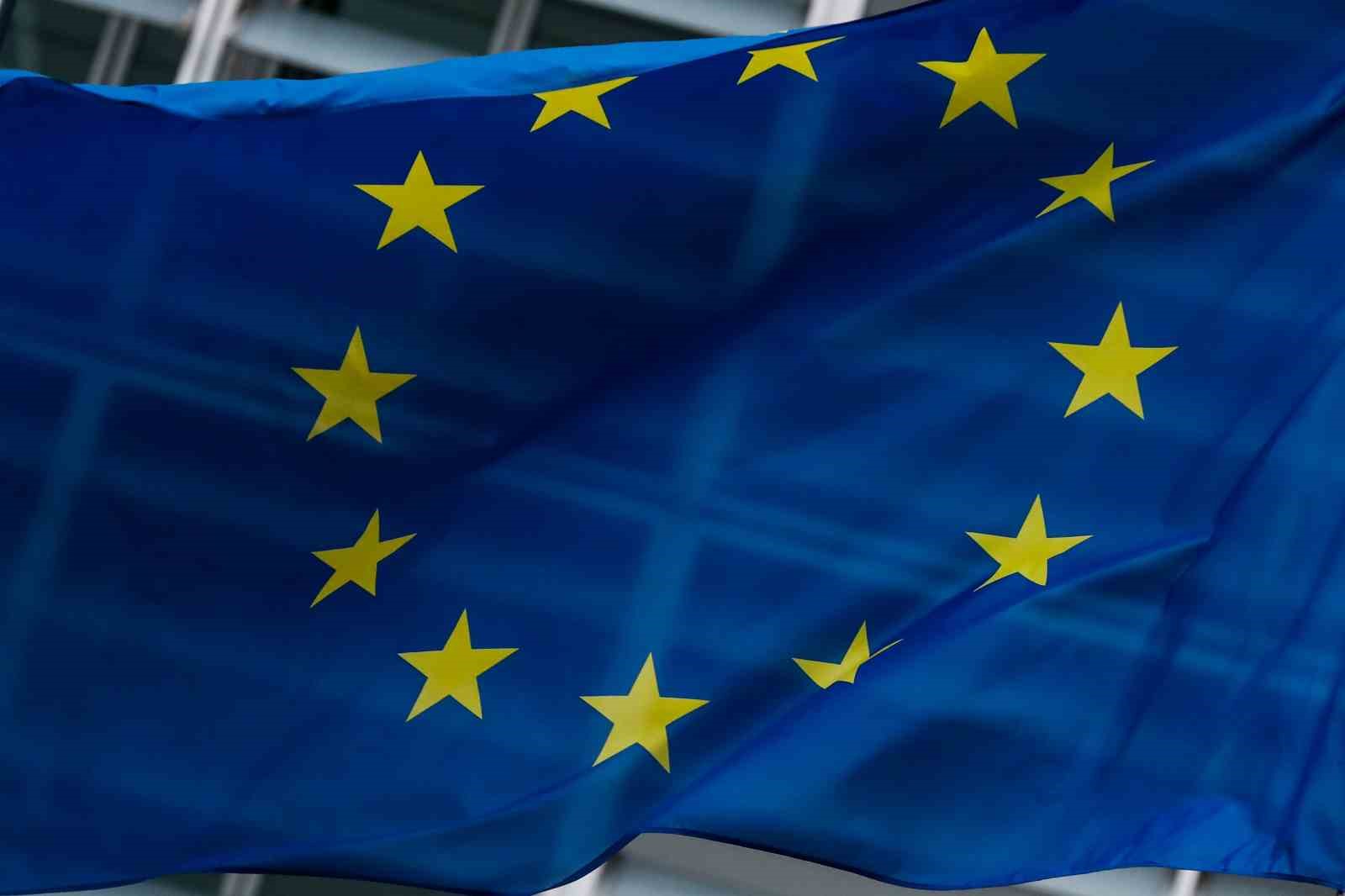 AB’DEN TÜRKİYE VE İLGİLİ ÜLKELERE SIĞINMACILAR İÇİN 7,6 MİLYAR EUROLUK
