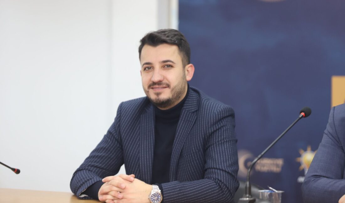 AK Parti Afyonkarahisar Gençlik Kolları Başkanı Ethem Karahan yaptığı yönetim