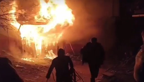 Afyonkarahisar’da bir köy evinde çıkan yangından 29 küçükbaş hayvan telef