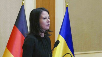 Ukrayna’nın Karadeniz’de bulunan liman kenti Mikolayiv’e gelen Almanya Dışişleri Bakanı