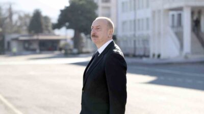 AZERBAYCAN'DA YAPILAN ERKEN CUMHURBAŞKANLIĞI SEÇİMİNİ, RESMİ OLMAYAN İLK SONUÇLARA GÖRE