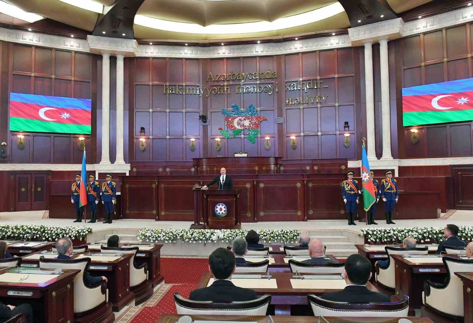 AZERBAYCAN'DA 7 ŞUBAT’TA YAPILAN ERKEN CUMHURBAŞKANLIĞI SEÇİMİNİ YÜZDE 92,12 OYLA
